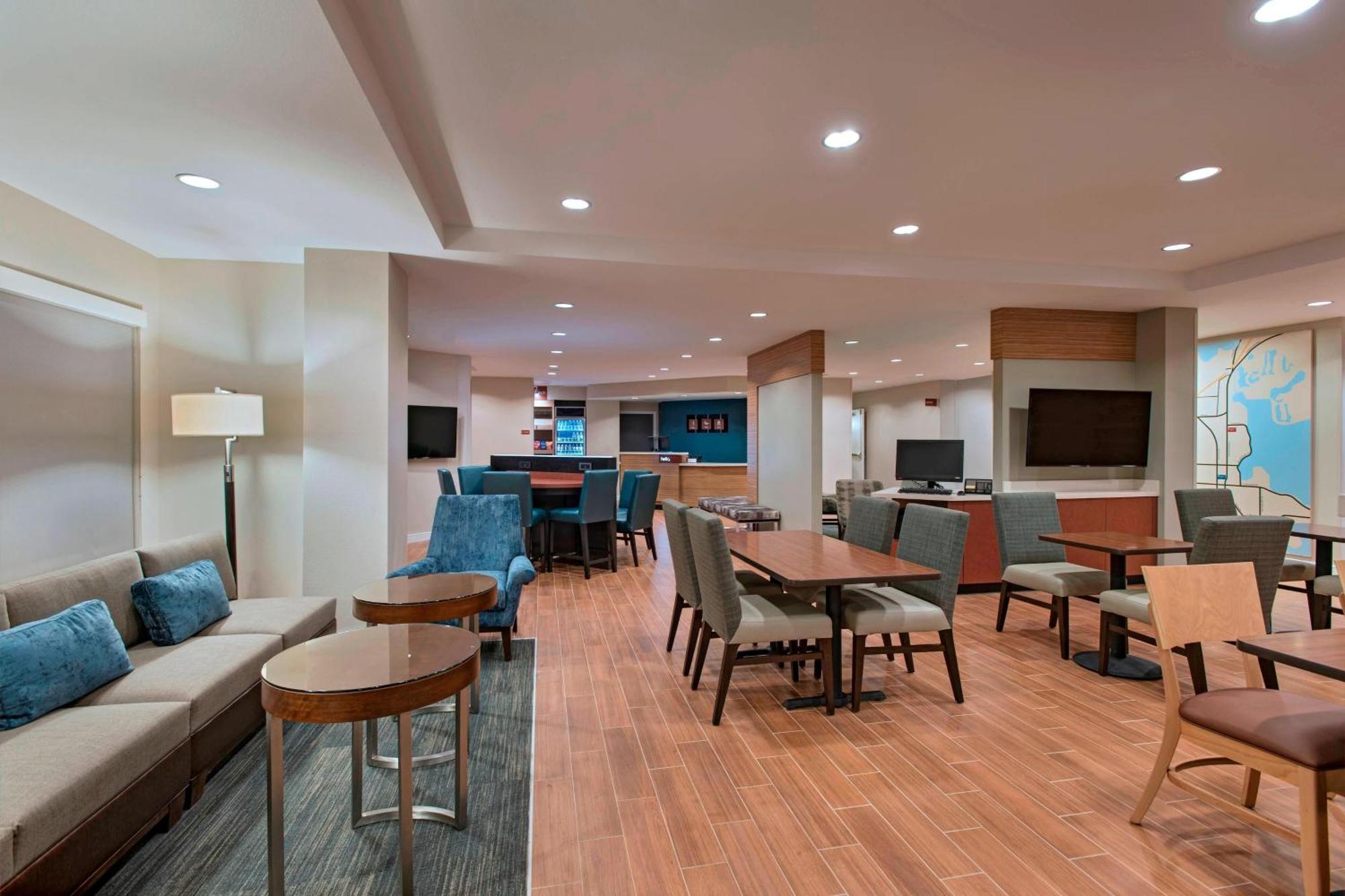 Towneplace Suites By Marriott Lakeland Exterior photo
